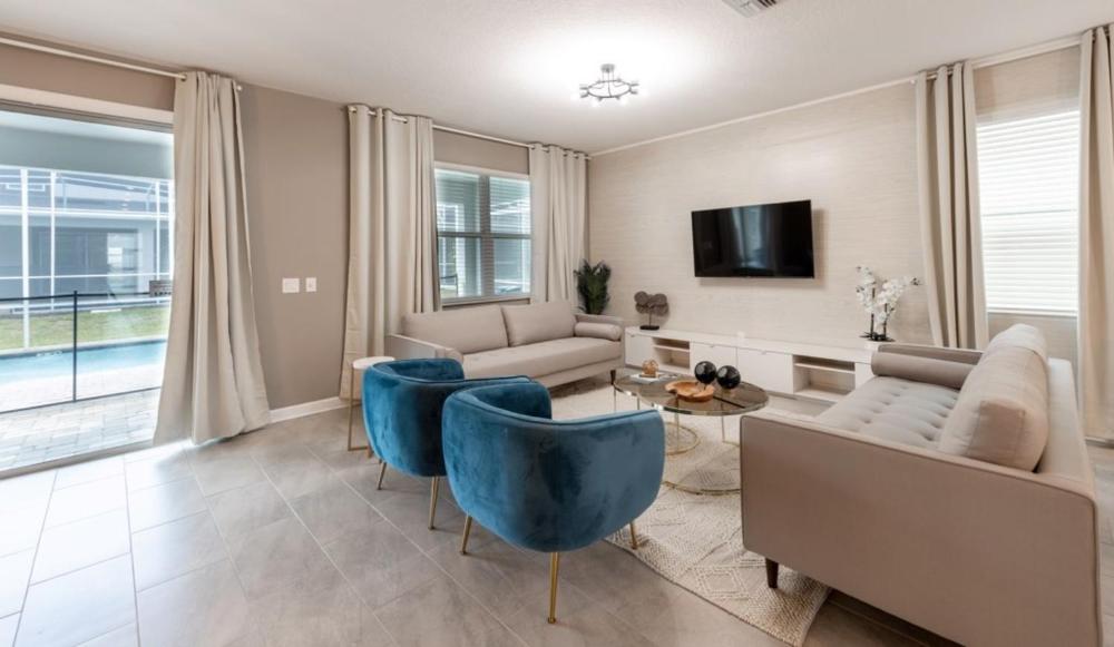 Spacious Family 7 Bed Pool Home and Game Room home
